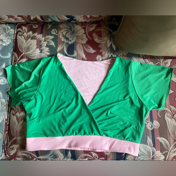 BFF Bikini Top - Alpine Butterfly Swim in Green/Pink Size 1XL - Picture 3 of 4